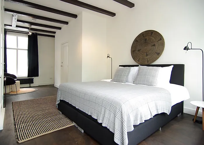 Zandberg - Canal View Bed & Breakfast Amsterdam