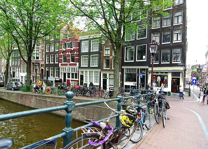 Zandberg - Canal View Bed & Breakfast Amsterdam