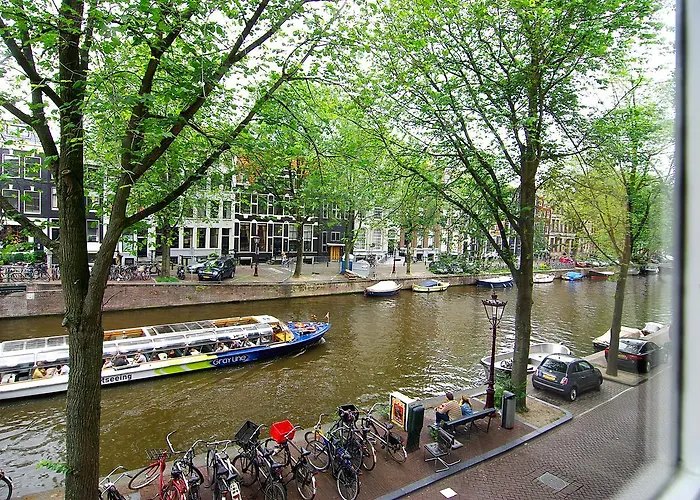 Zandberg - Canal View Bed & Breakfast 3*