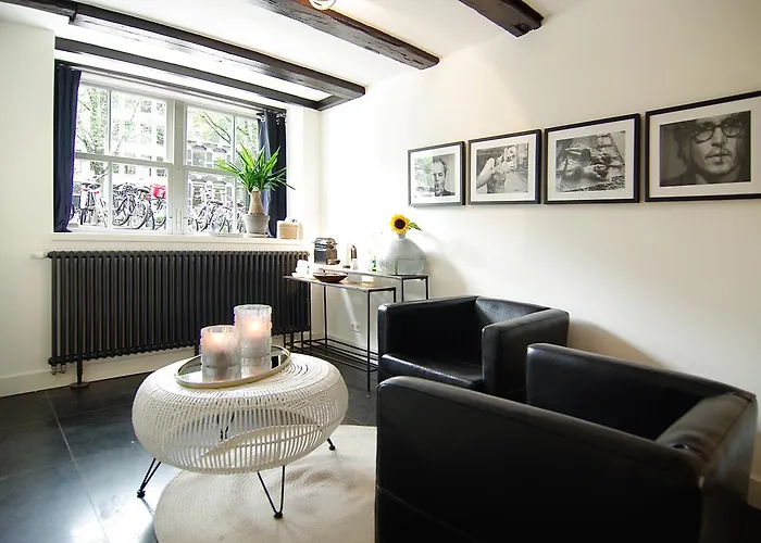 Zandberg - Canal View